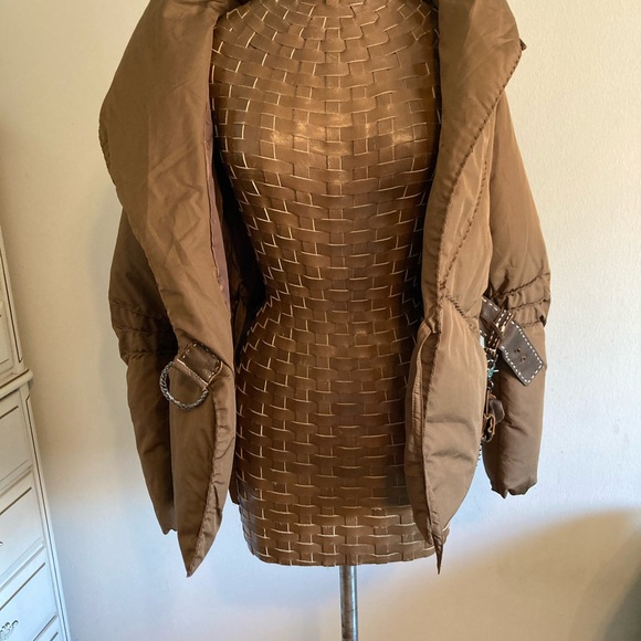 ESCADA HUGO Down Coat - Picture 10 of 13